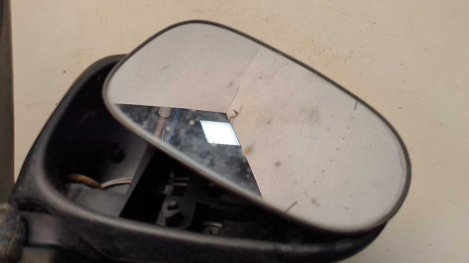 Зеркало правое электрическое