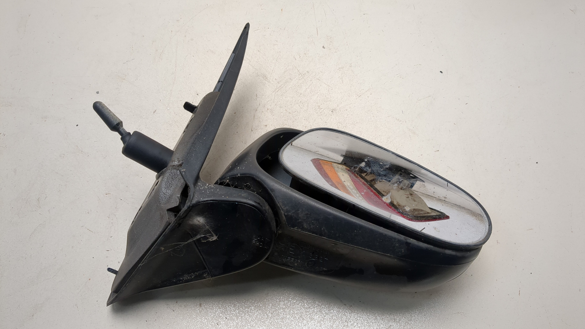 Зеркало правое электрическое