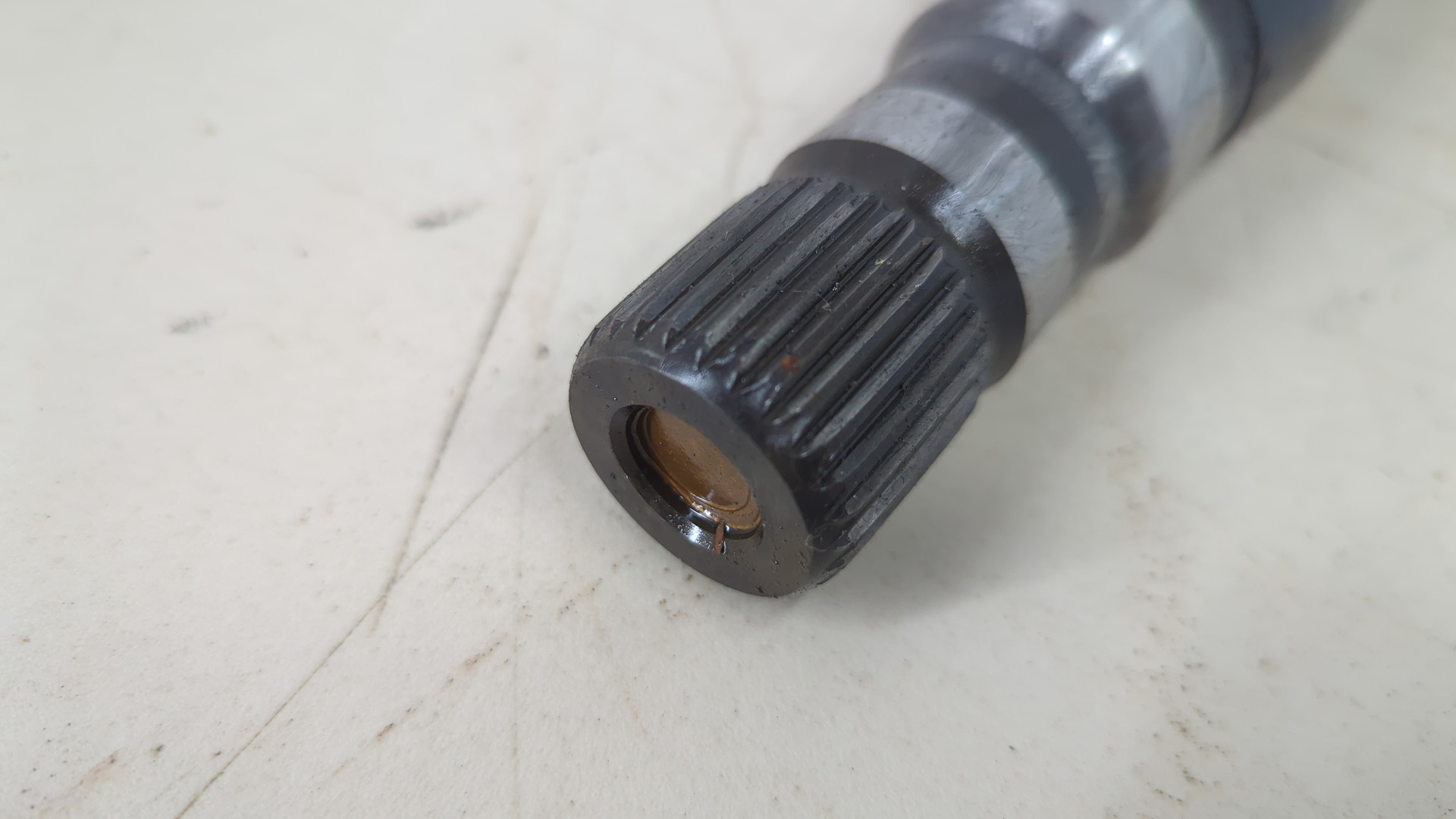 Полуось передняя правая