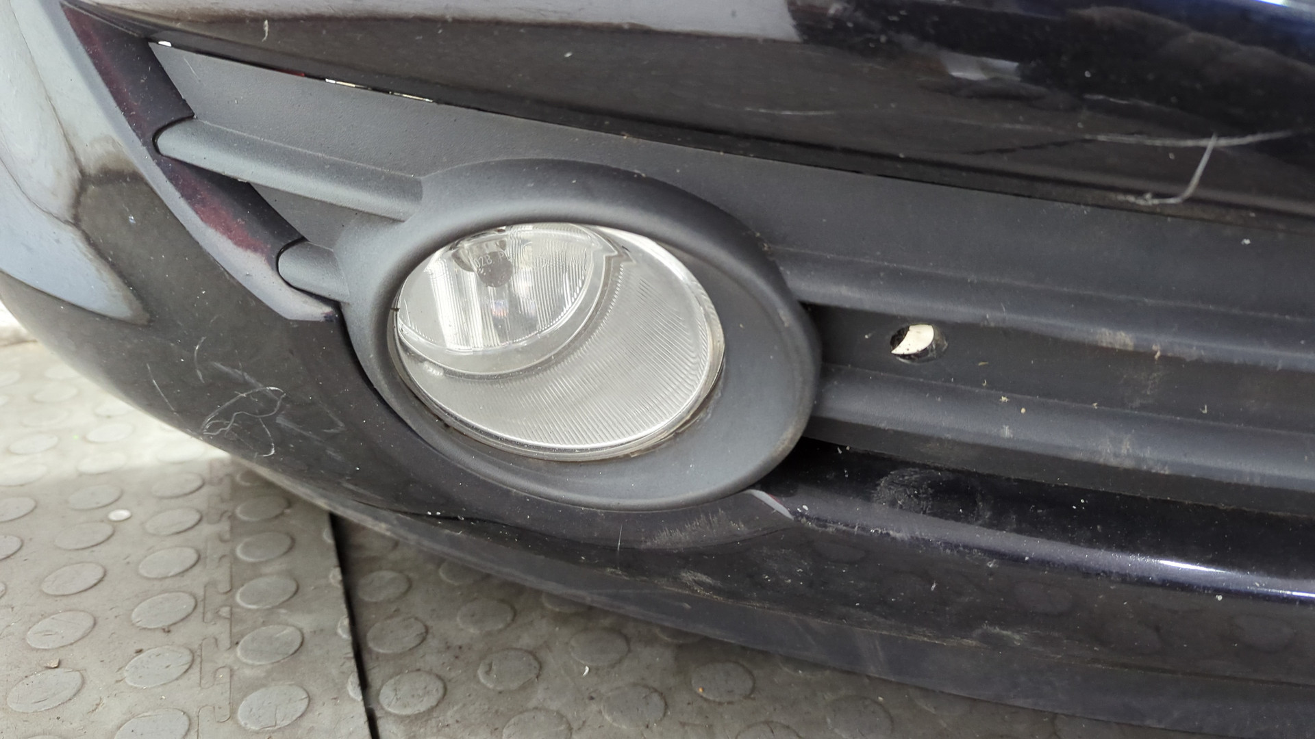 Бампер передний