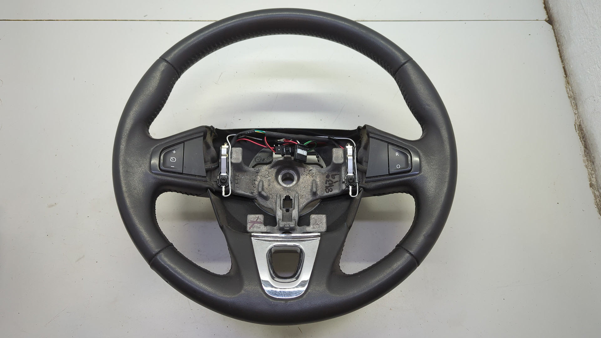 Рулевое колесо (руль)