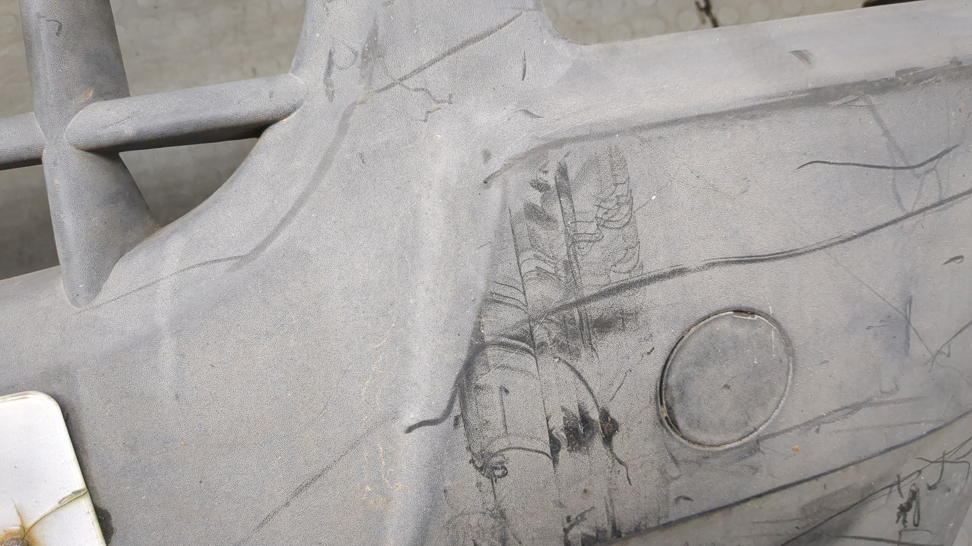 Бампер передний