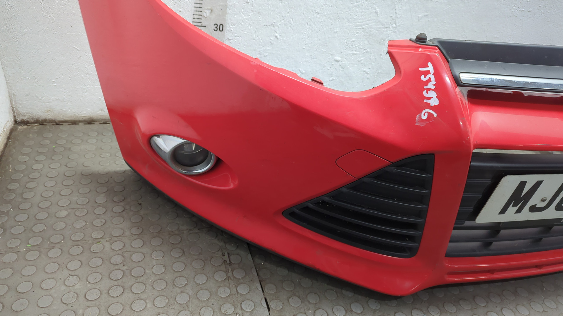 Бампер передний