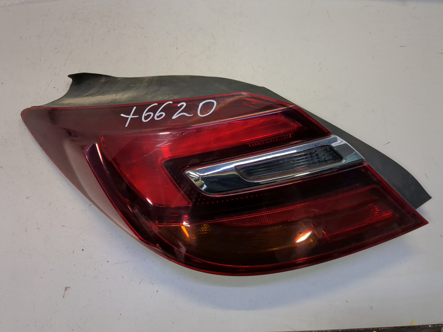 Фонарь задний левый