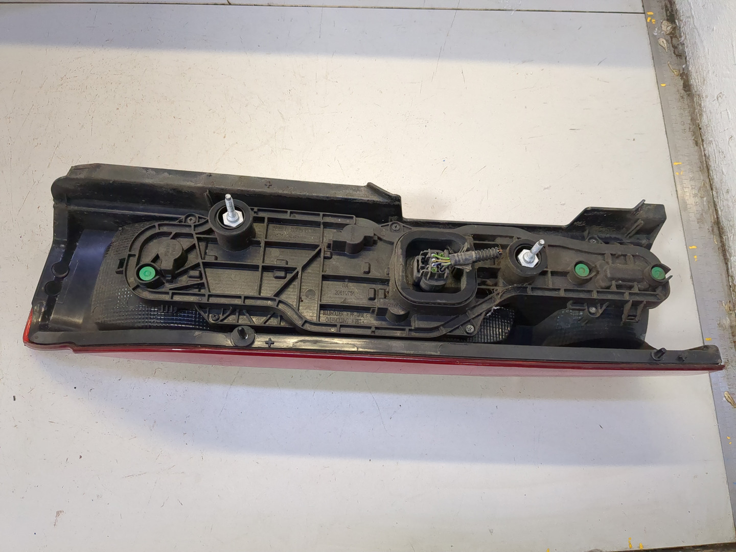 Фонарь задний правый