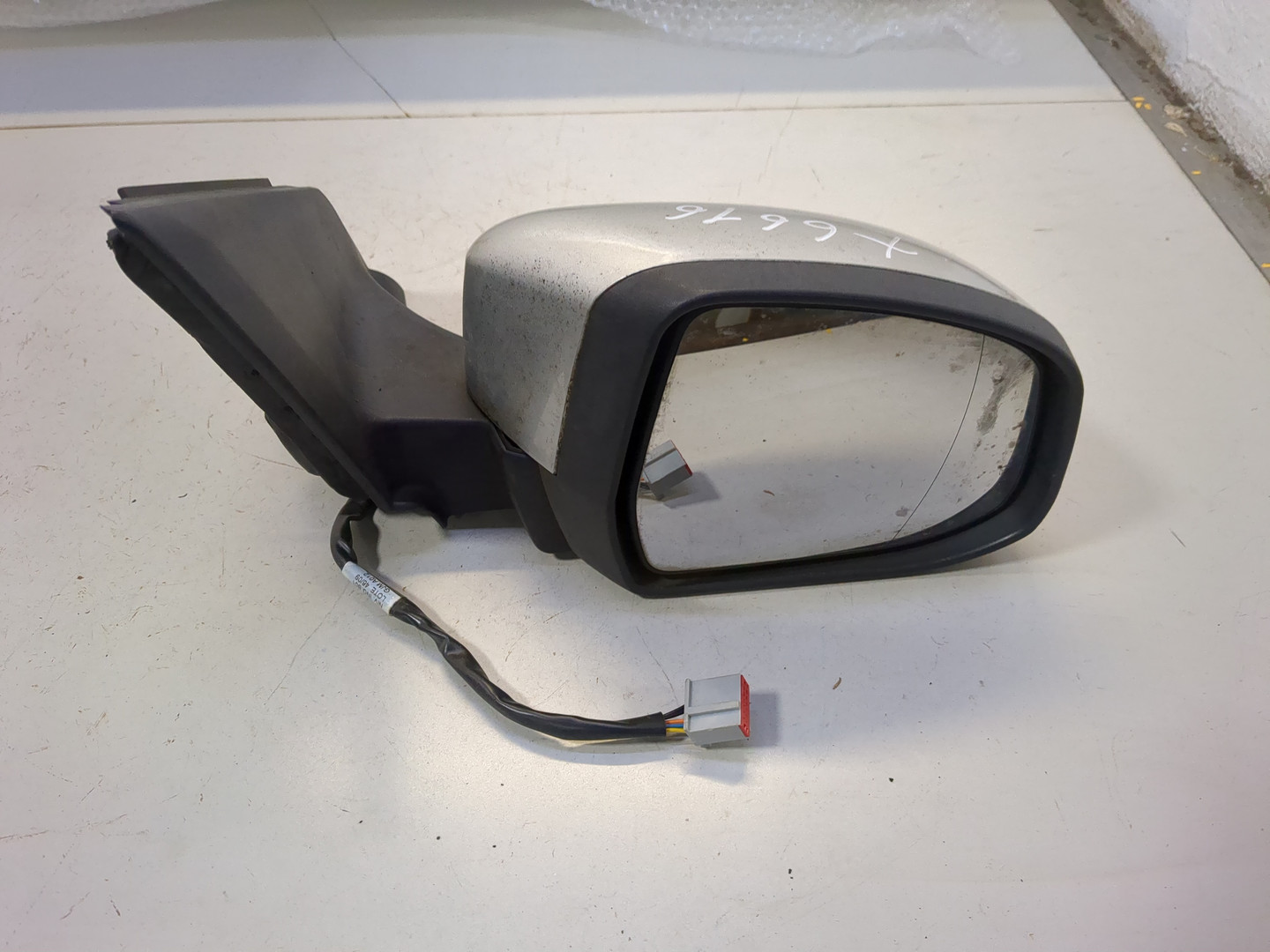 Зеркало правое электрическое