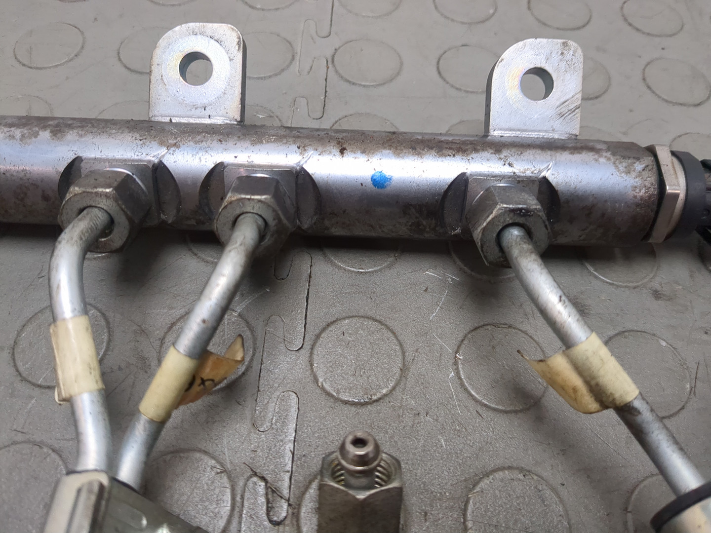 Рейка топливная (рампа)