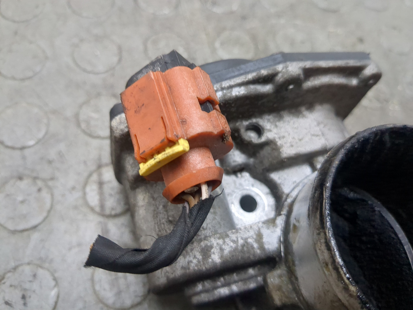 Заслонка дроссельная электрическая