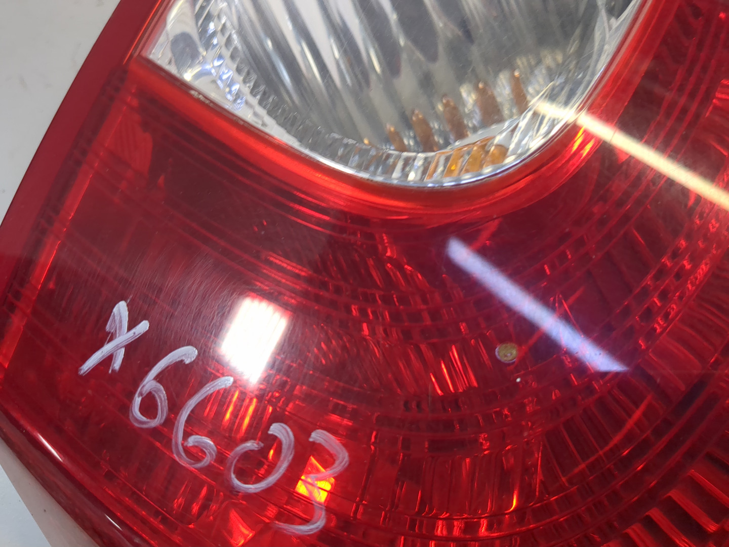 Фонарь задний правый