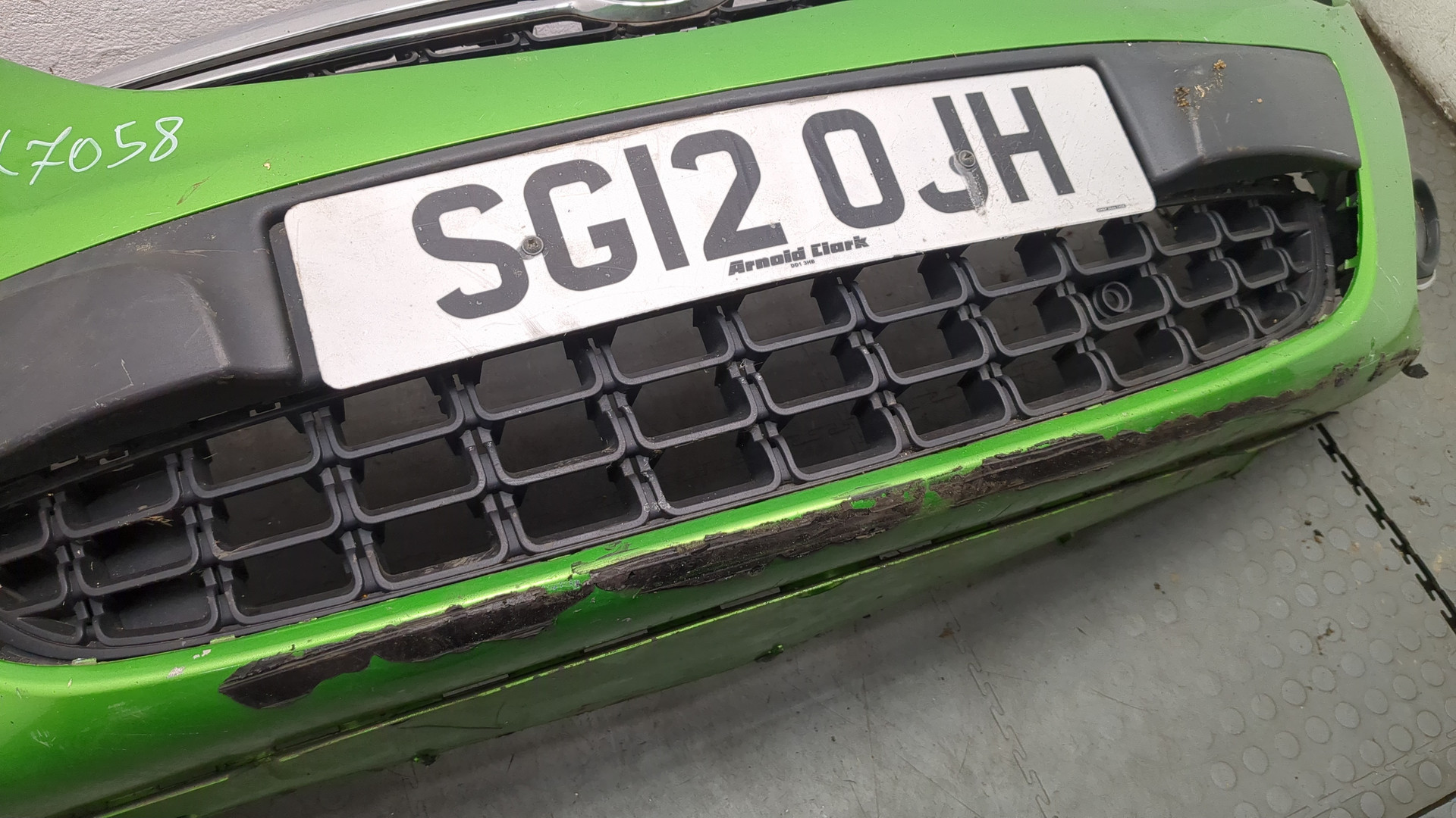 Бампер передний