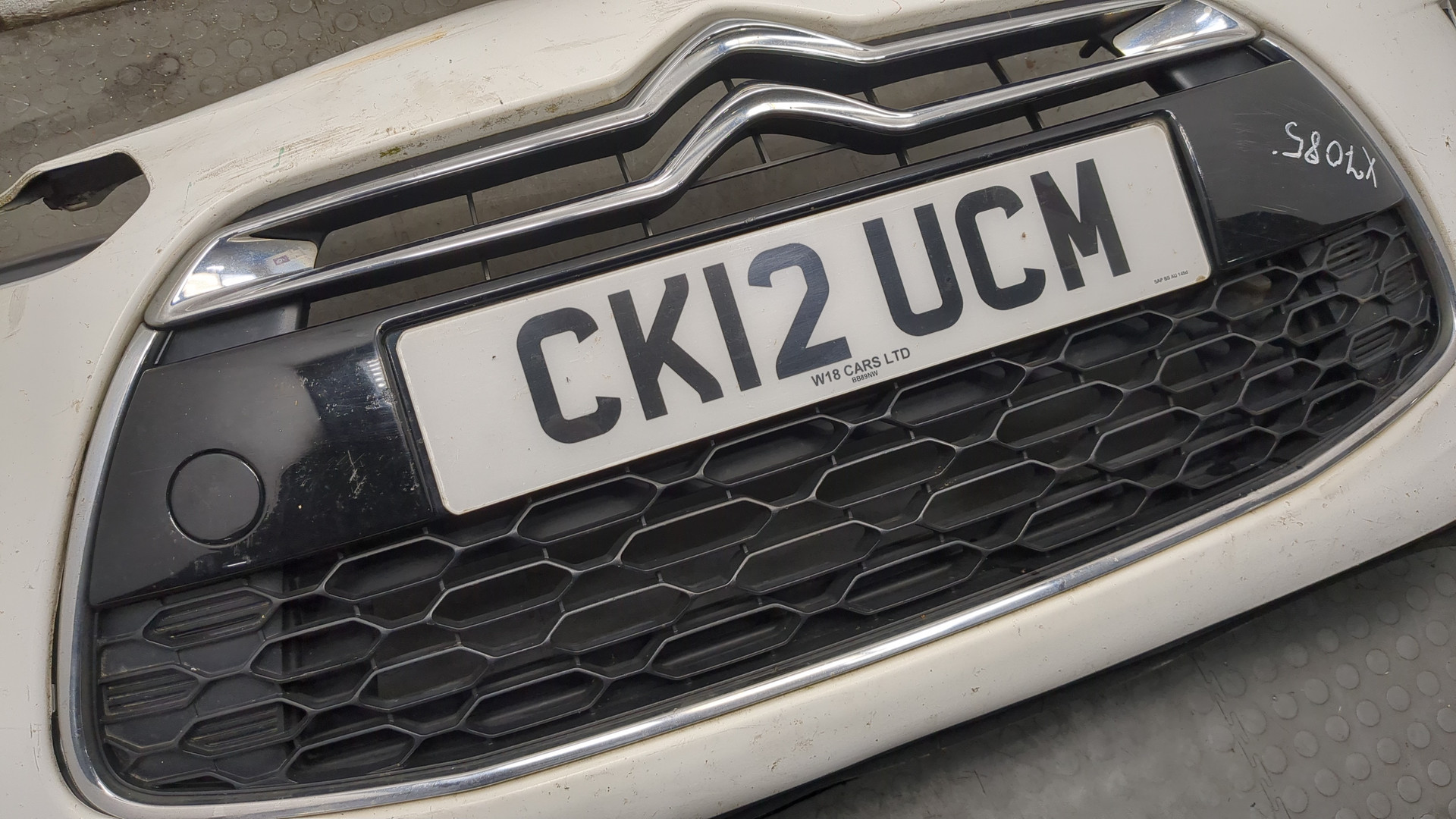 Бампер передний