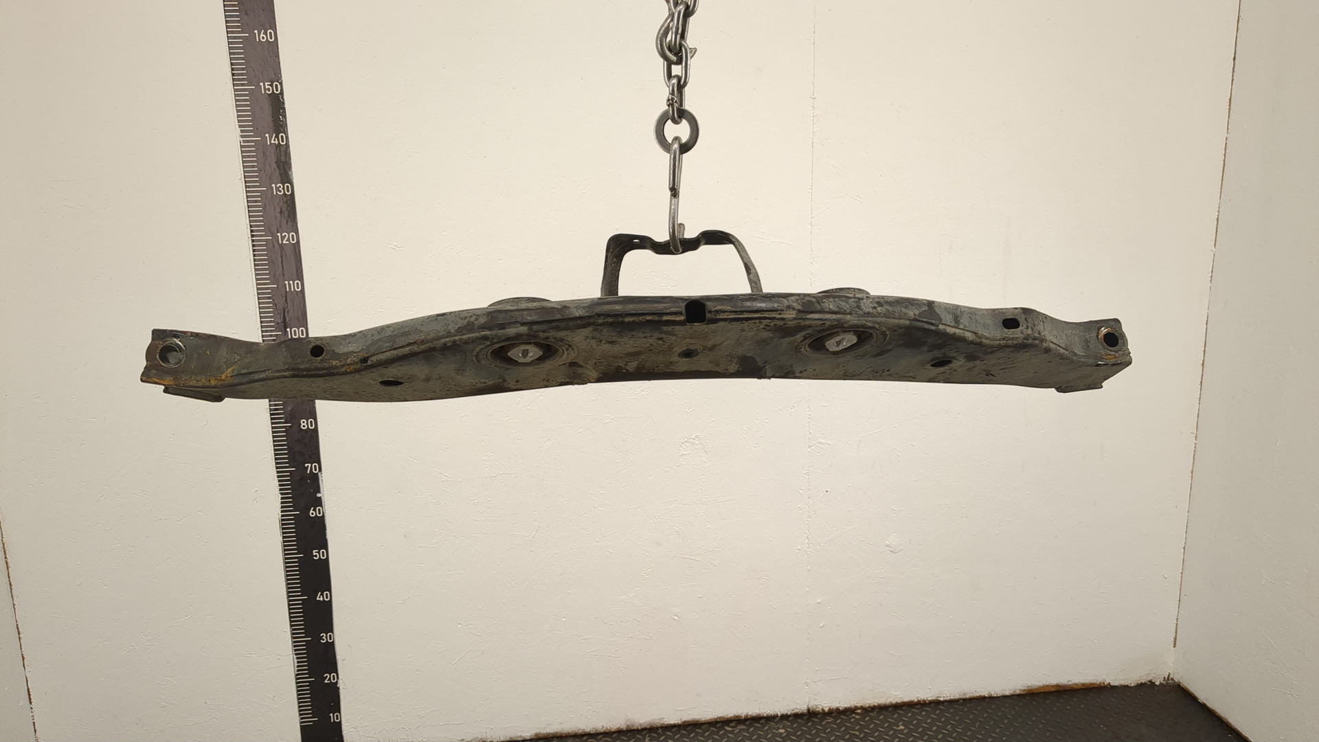 Балка задняя