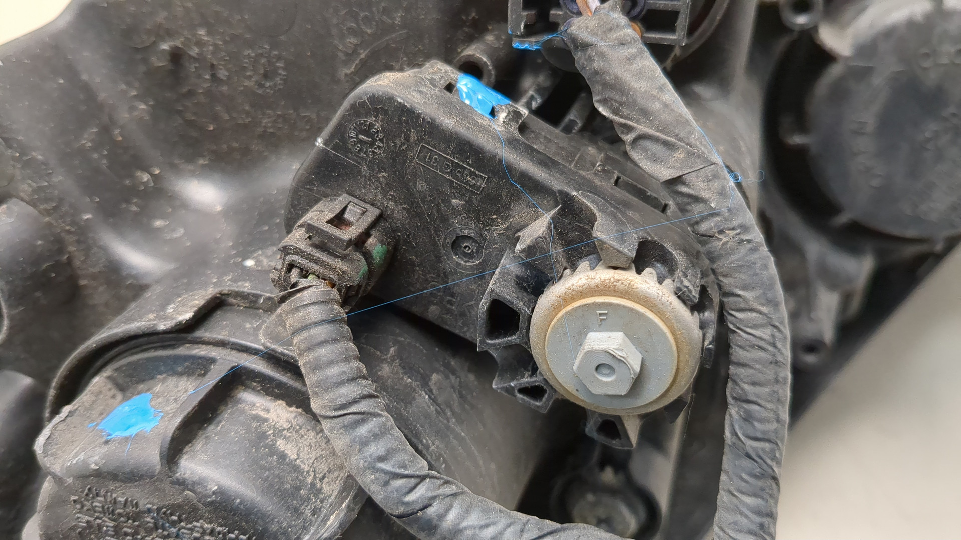 Фара правая