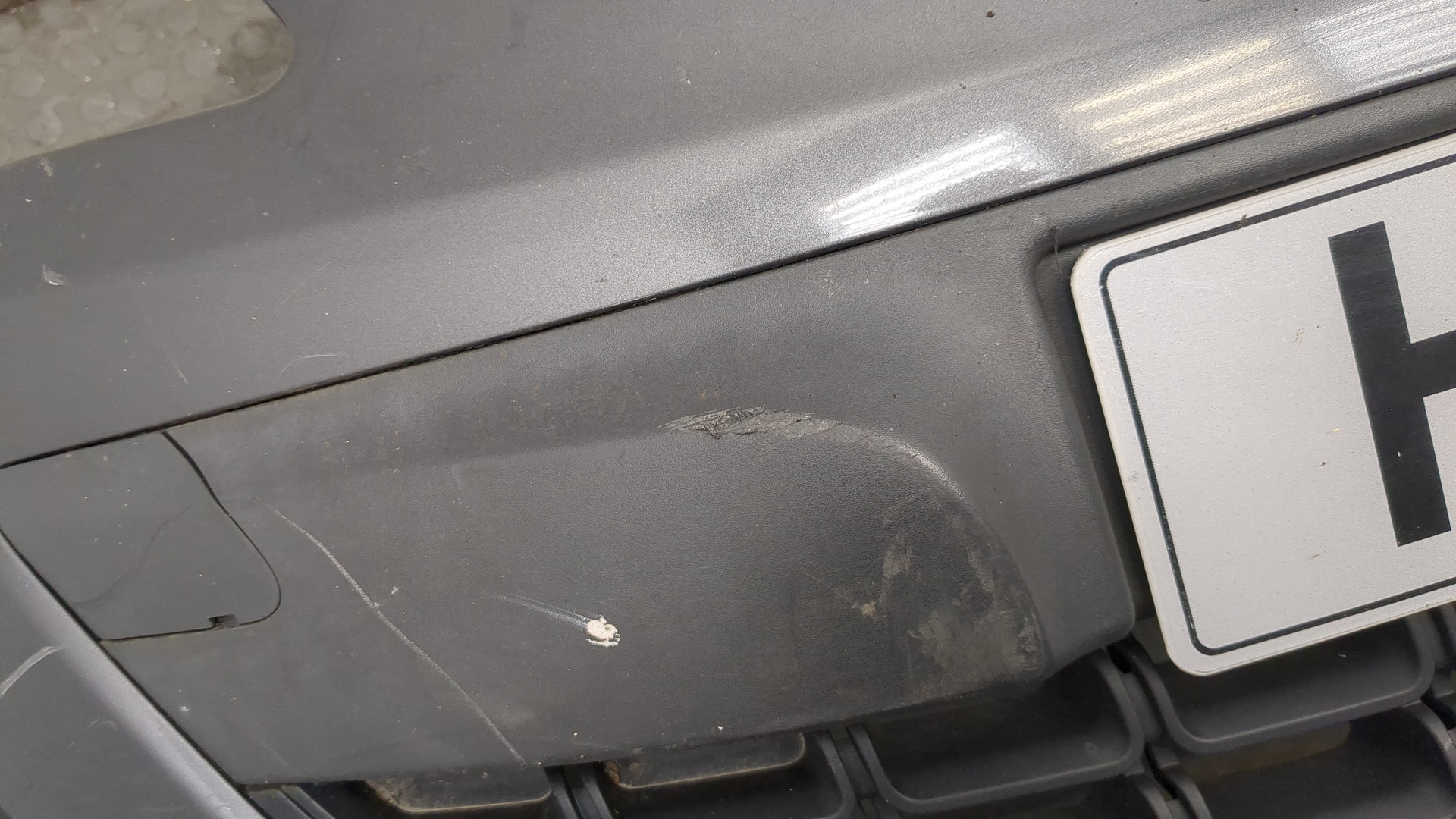 Бампер передний