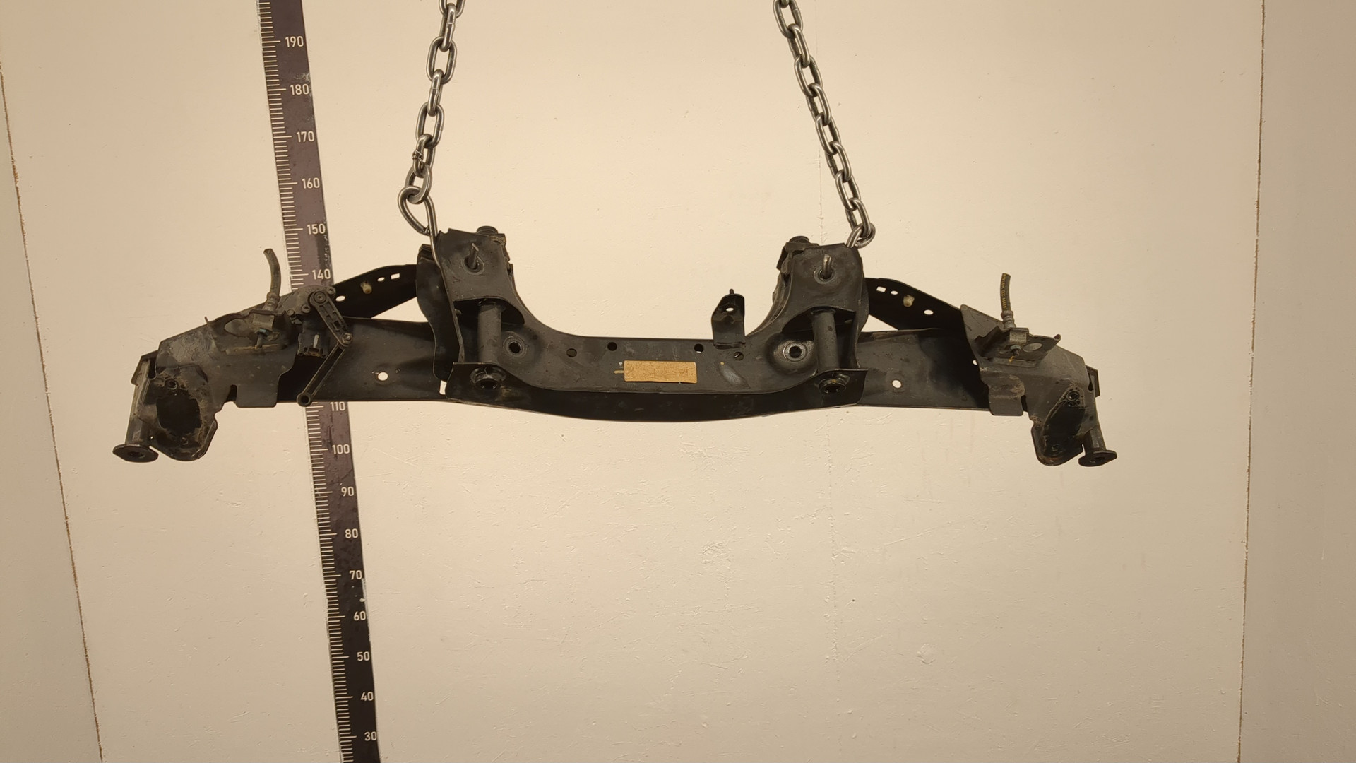 Балка задняя