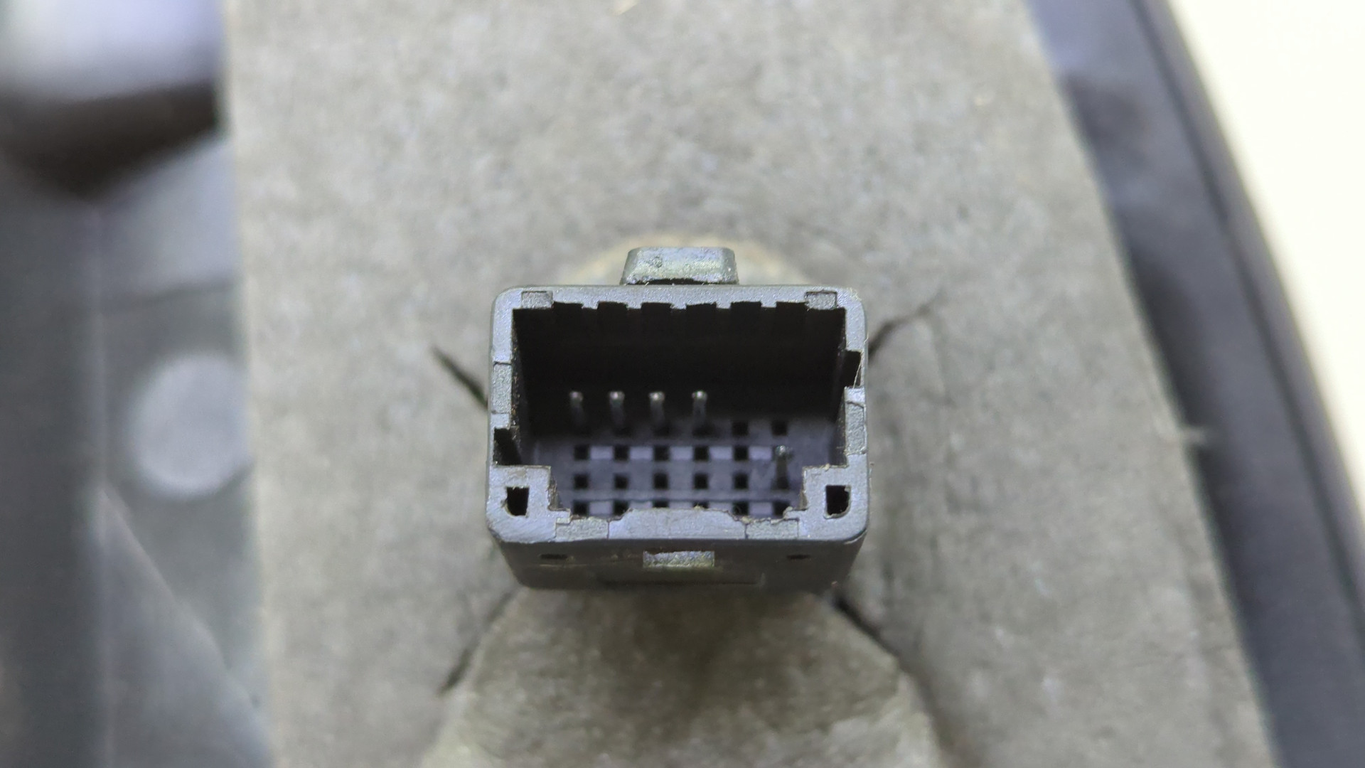 Зеркало левое электрическое