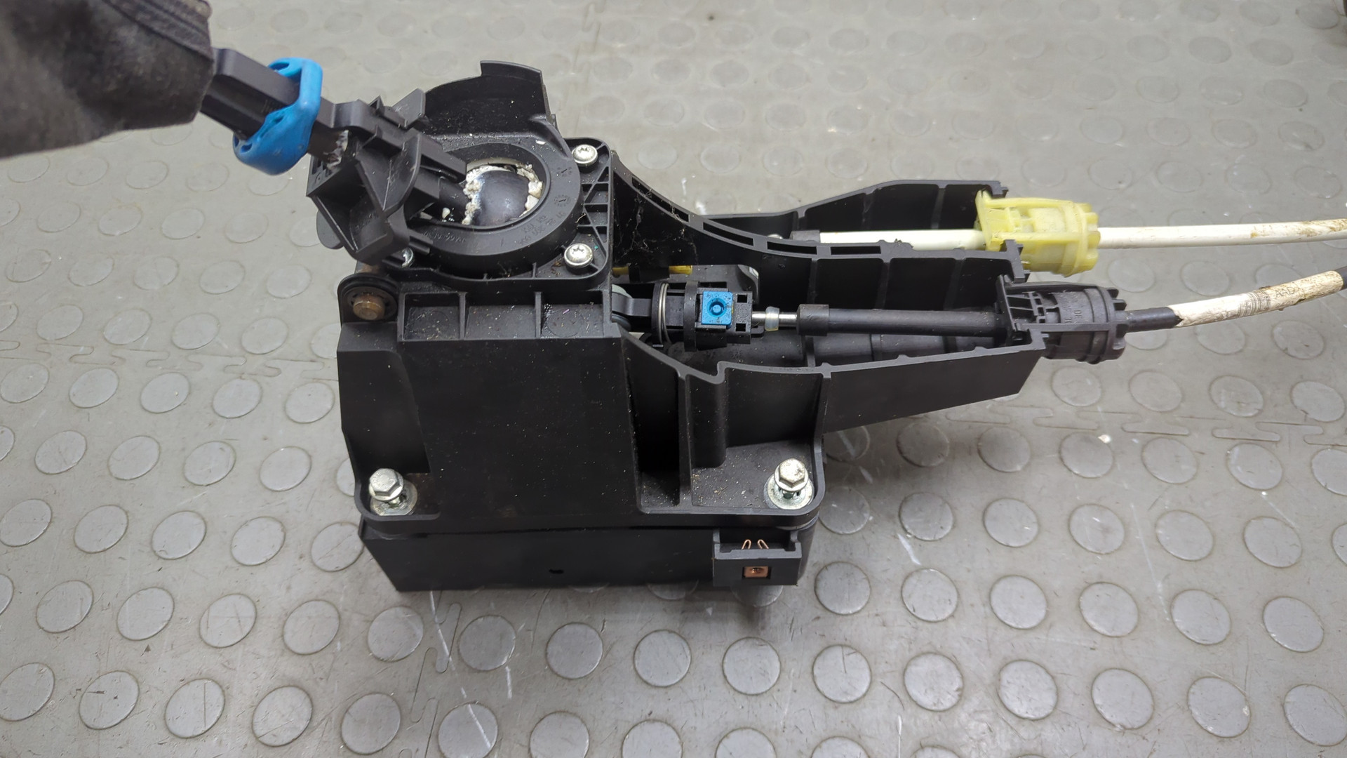 Кулиса МКПП / АКПП