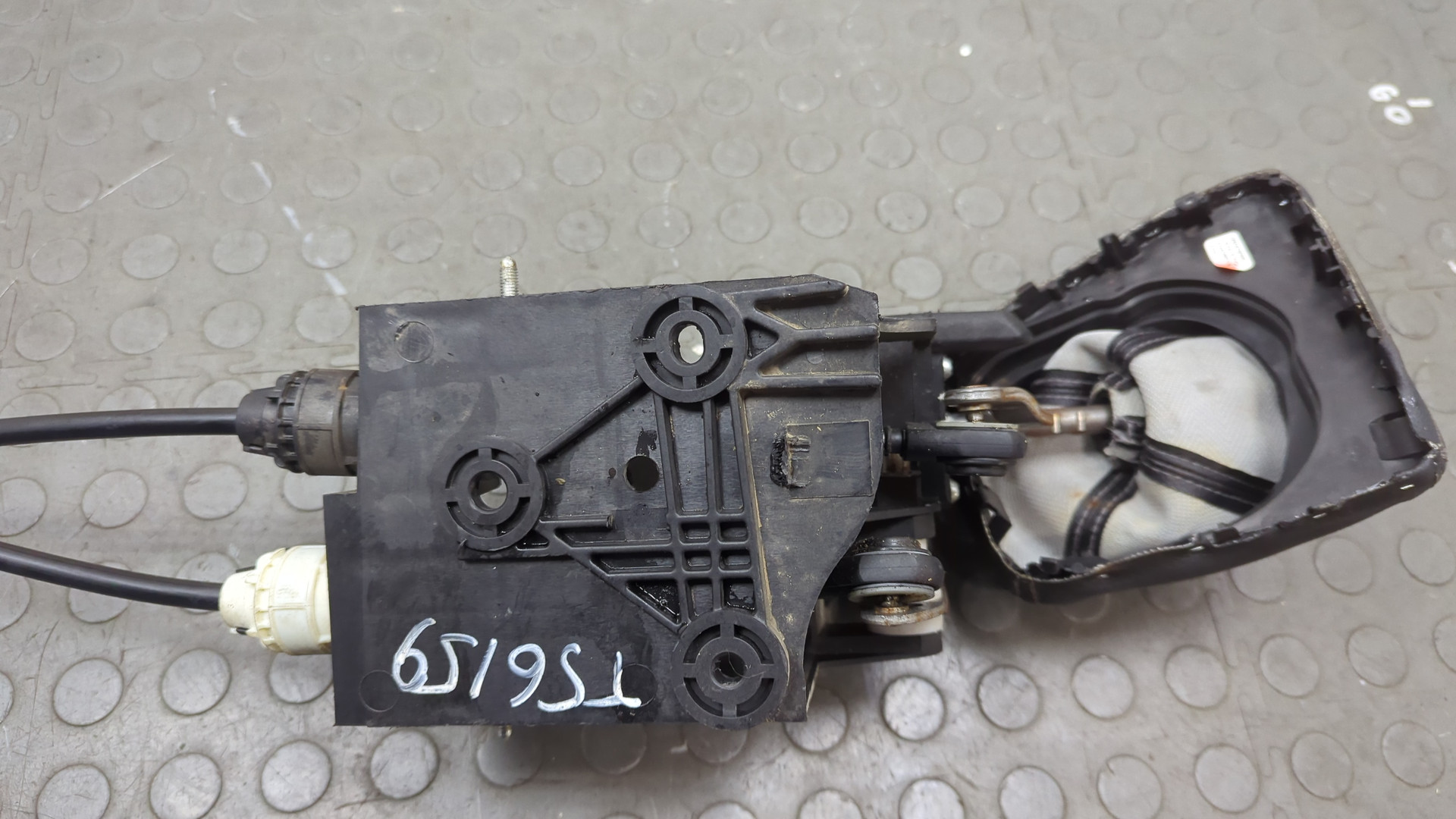 Кулиса МКПП / АКПП