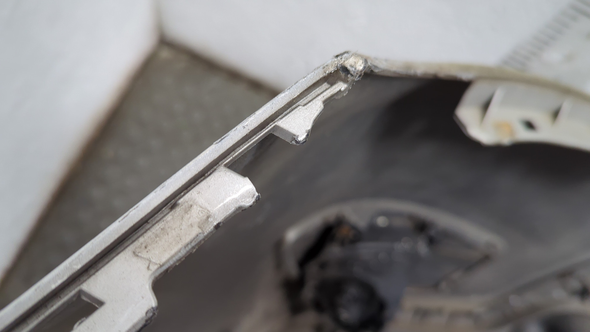 Бампер передний