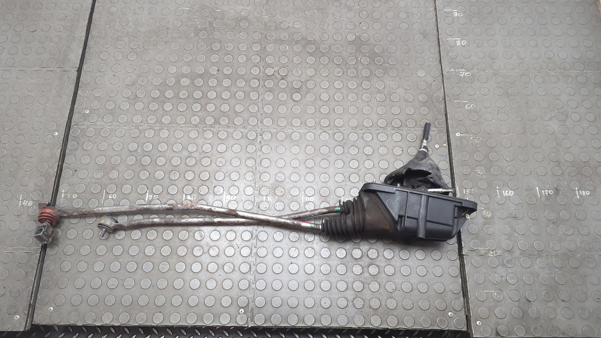 Кулиса МКПП / АКПП