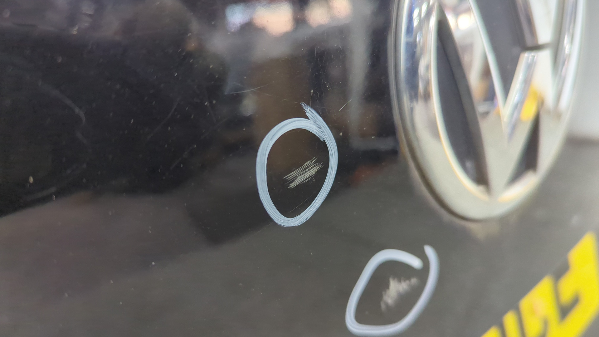 Дверь багажника