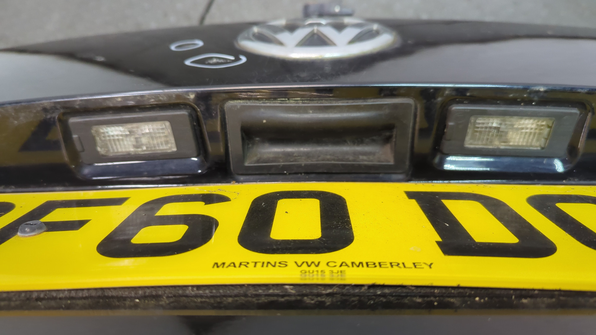 Дверь багажника