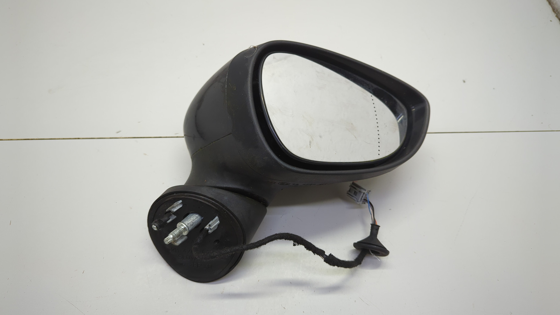 Зеркало правое электрическое