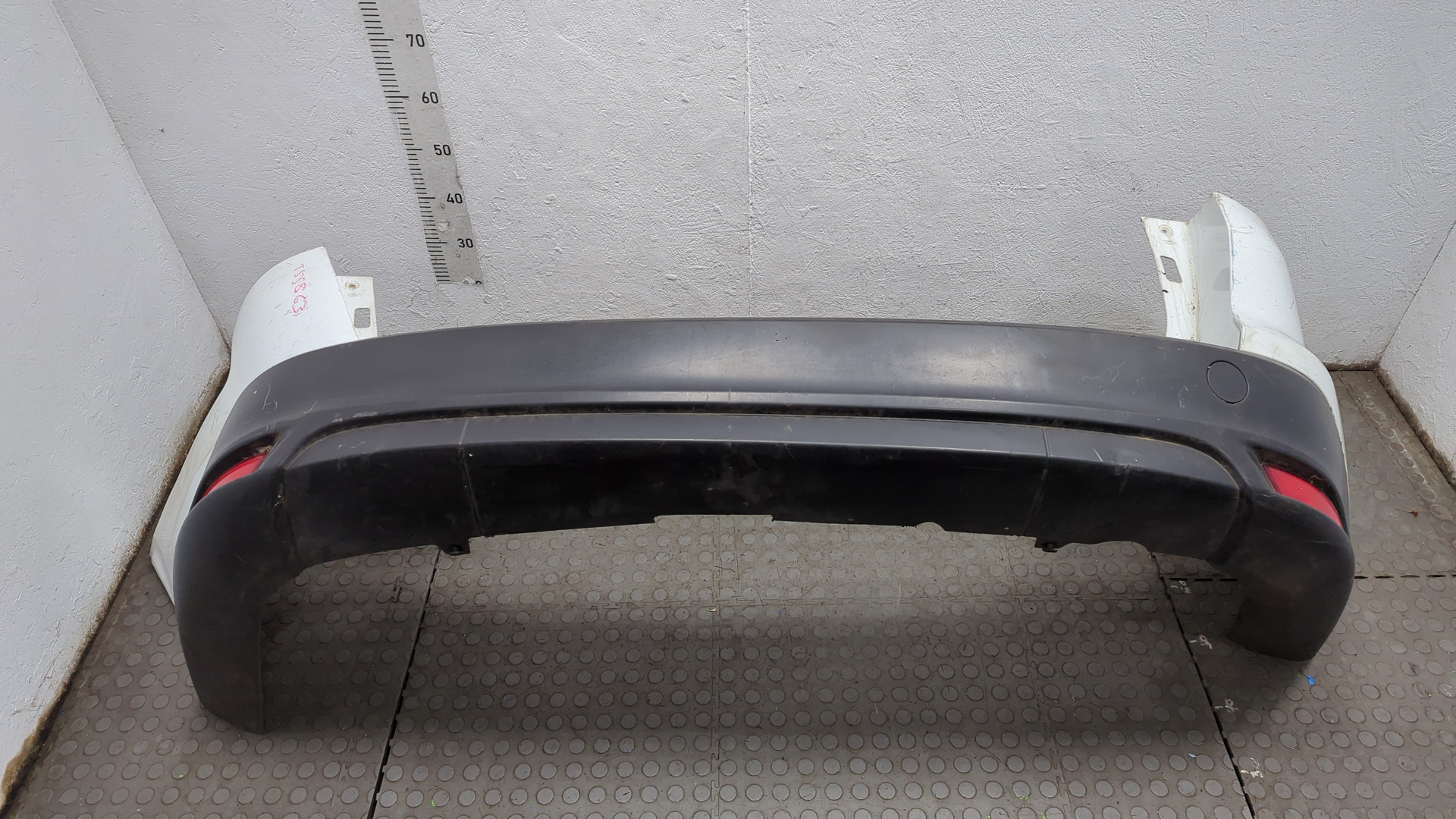 Бампер задний