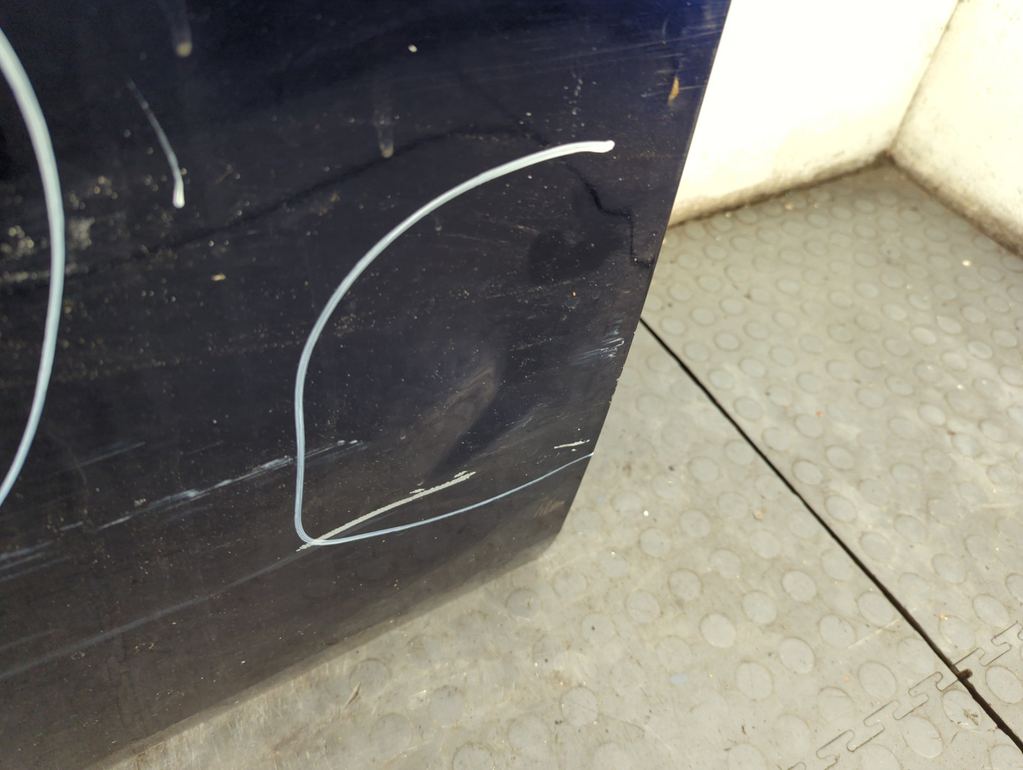 Дверь передняя левая