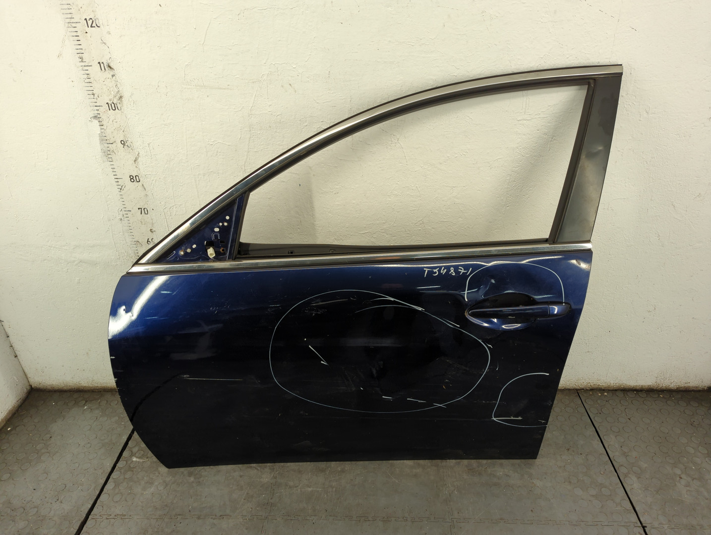 Дверь передняя левая