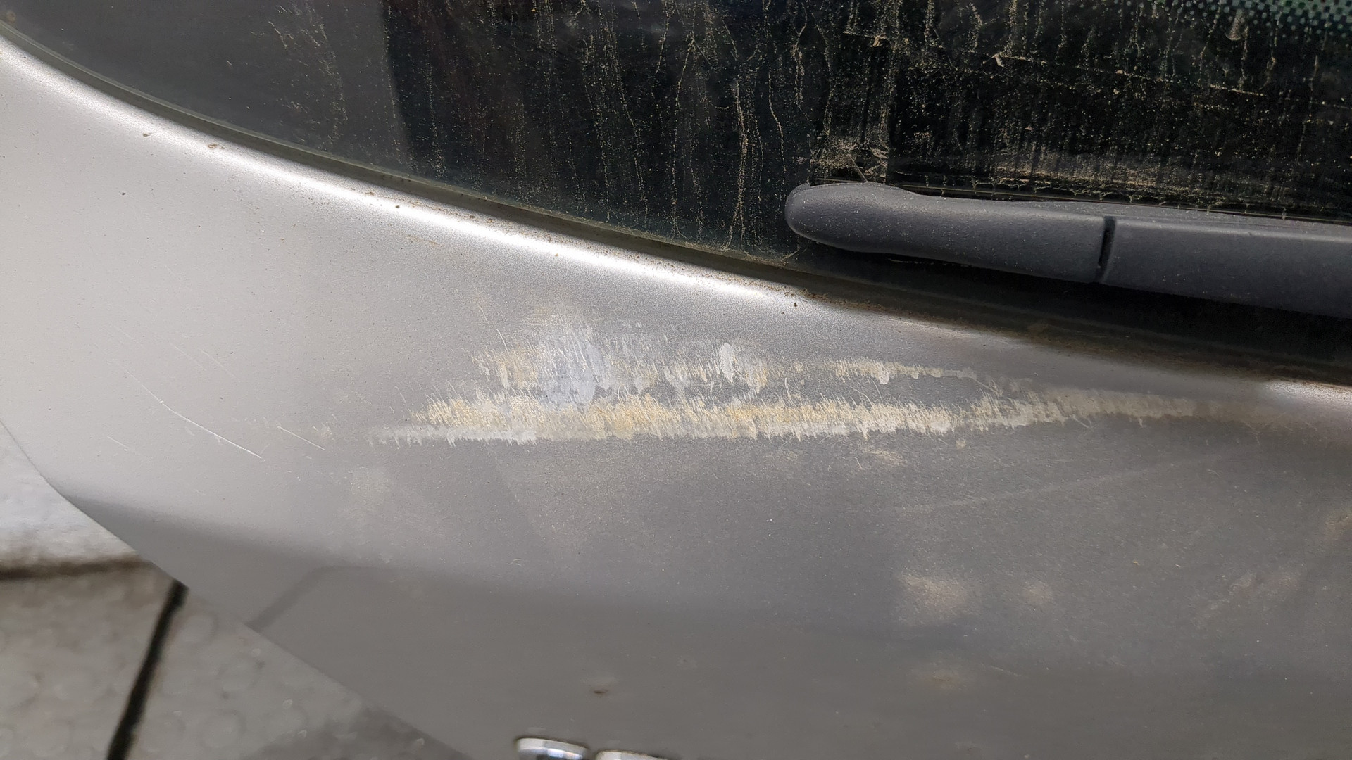 Дверь багажника