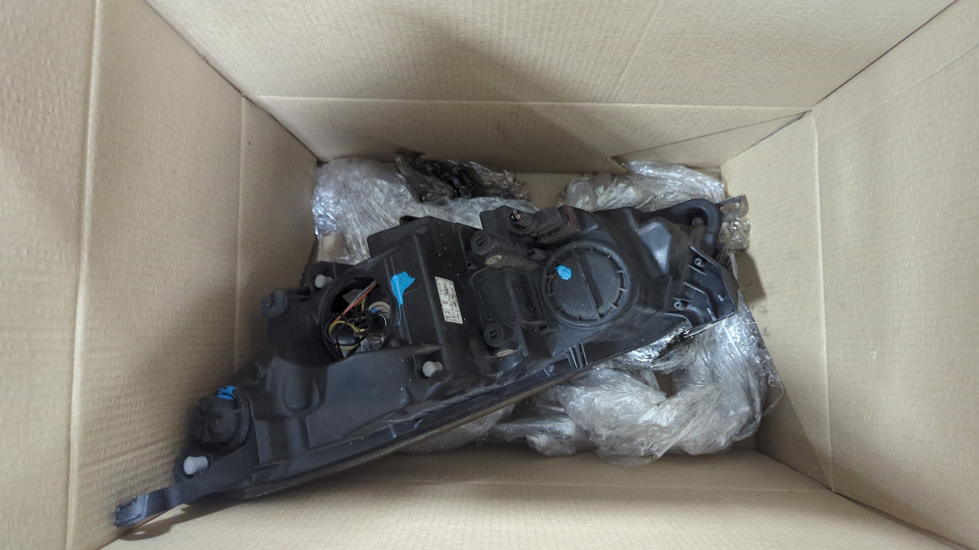 Фара правая