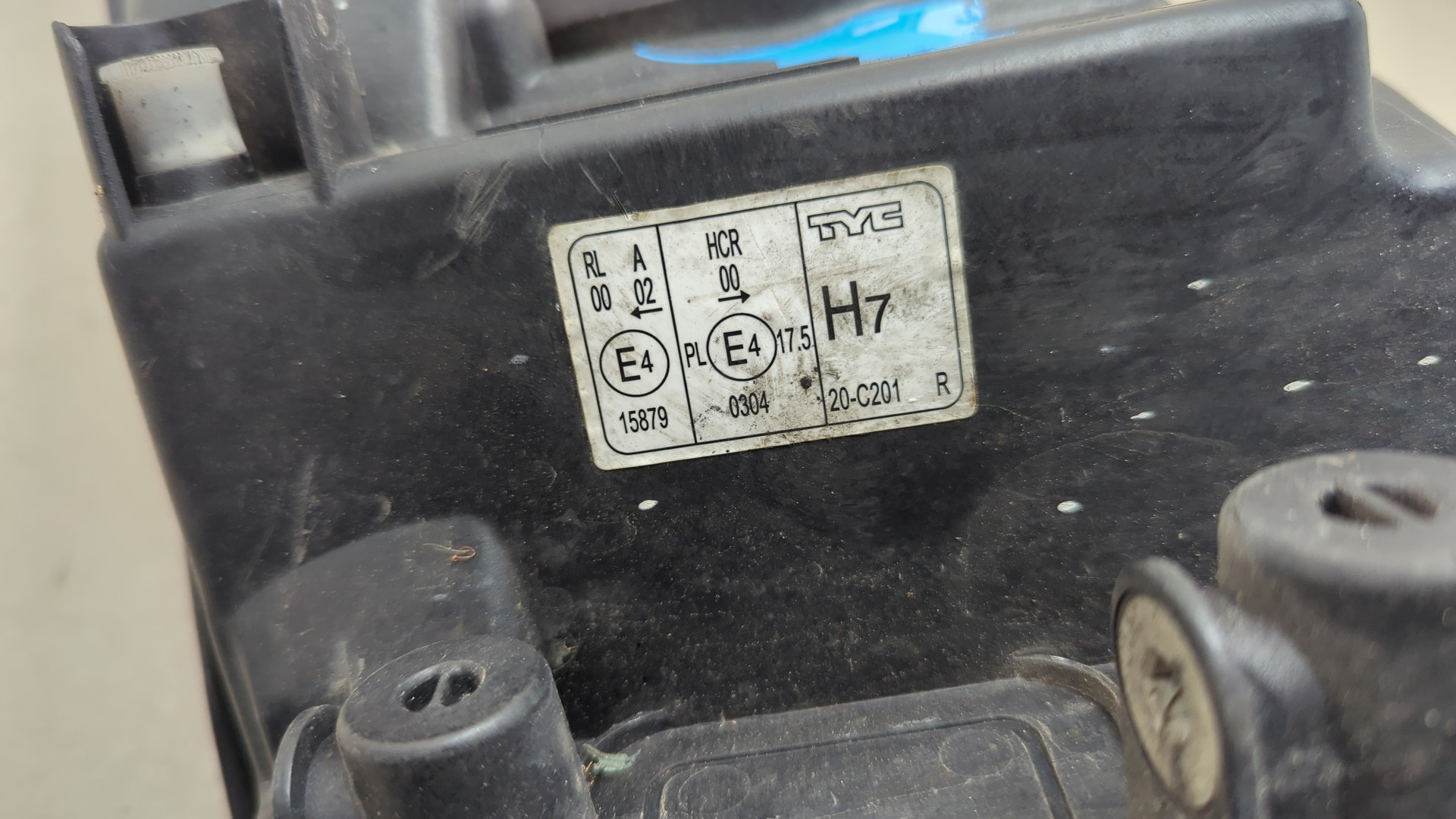 Фара правая