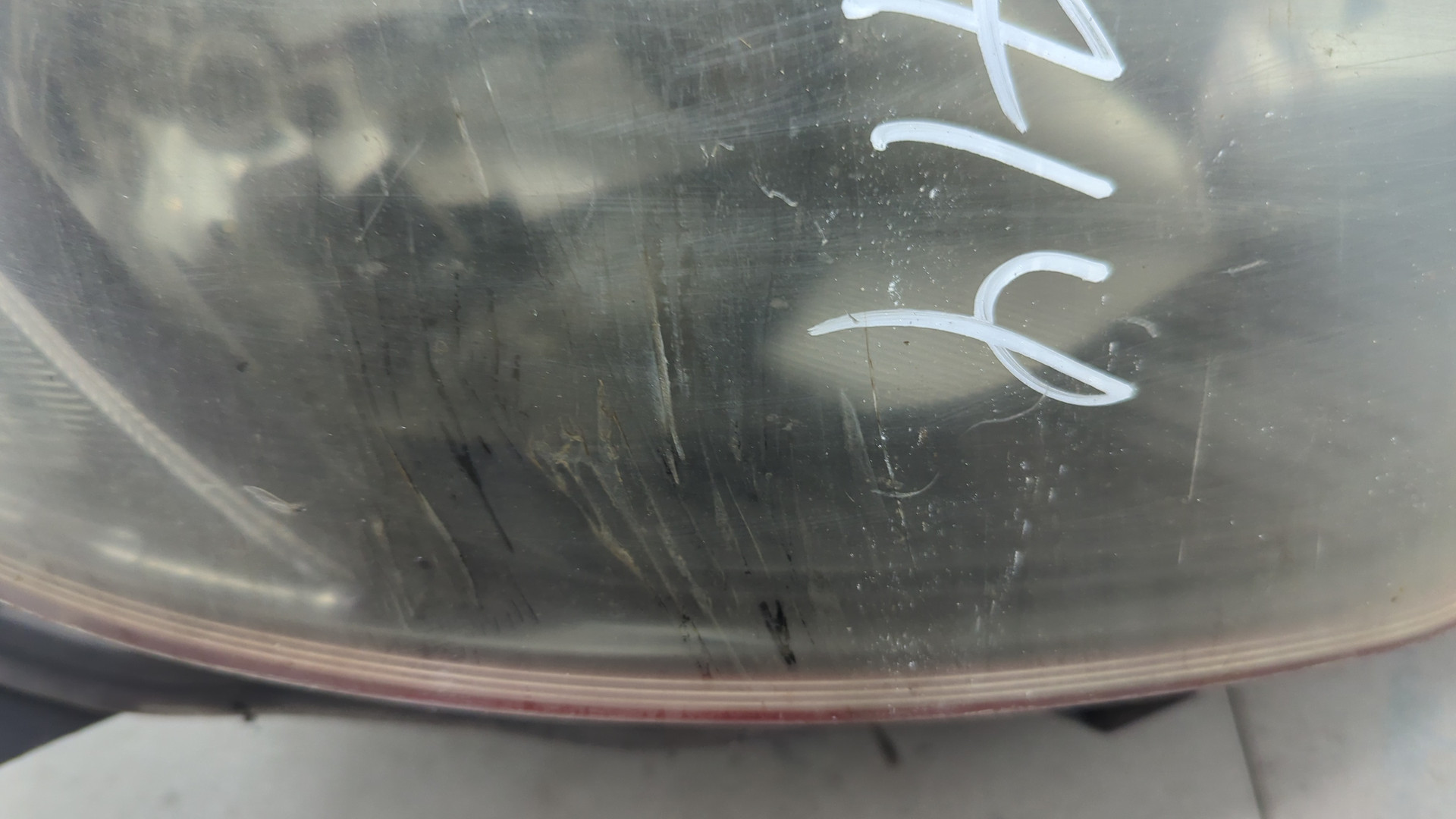 Фара правая