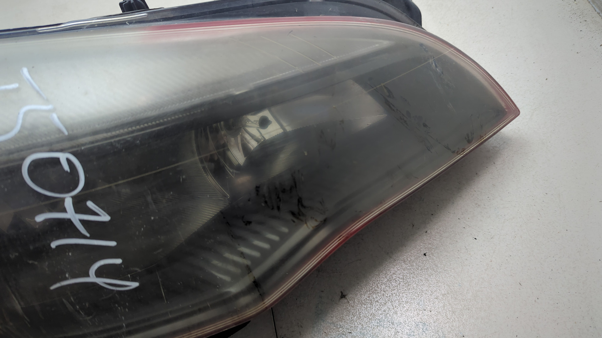 Фара правая