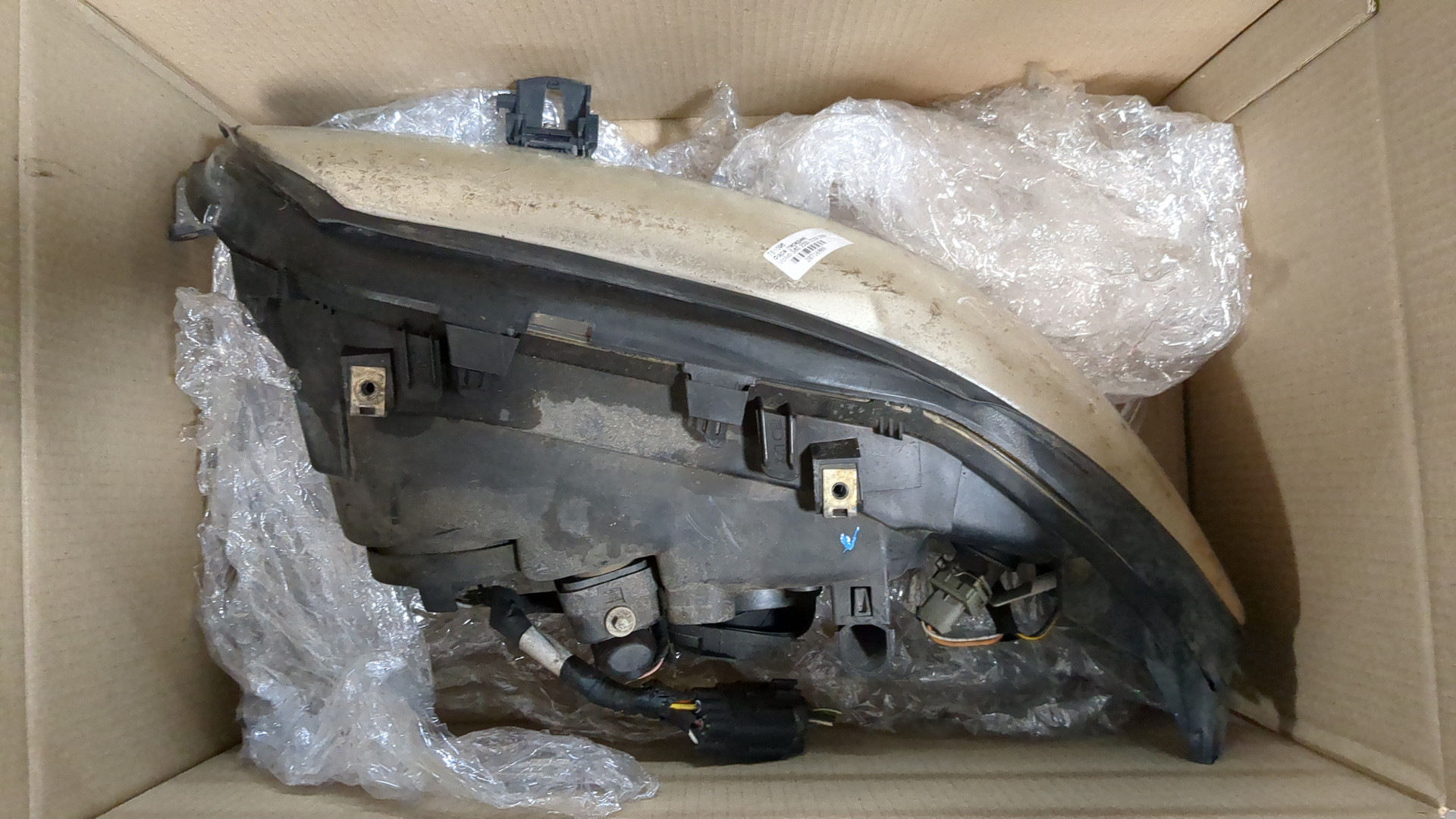 Фара правая