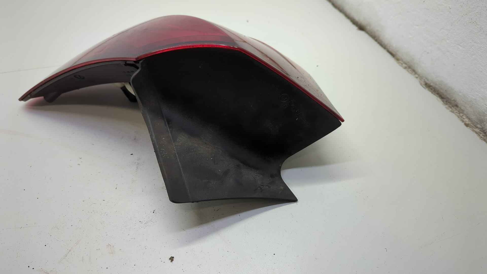 Фонарь задний правый