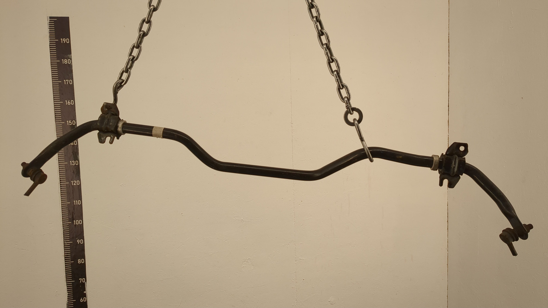 Стабилизатор задний