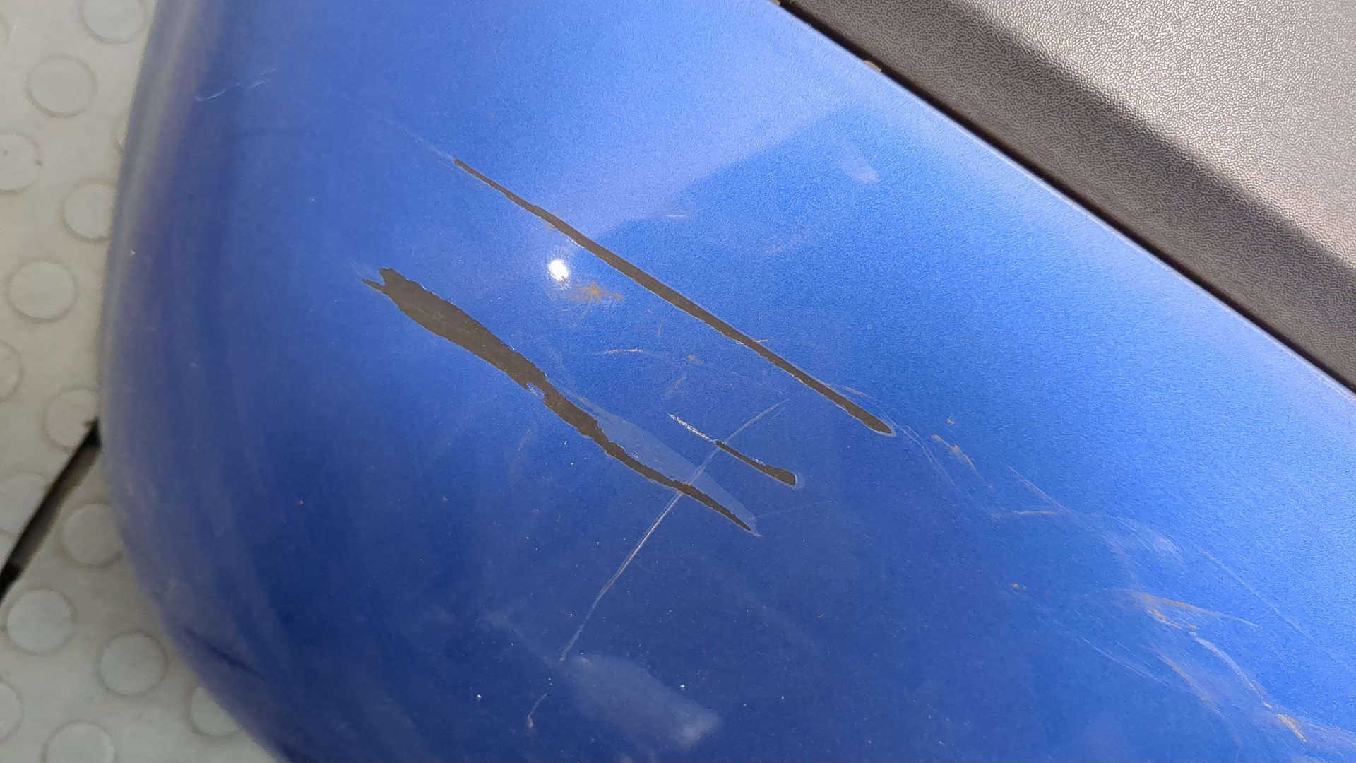 Бампер задний