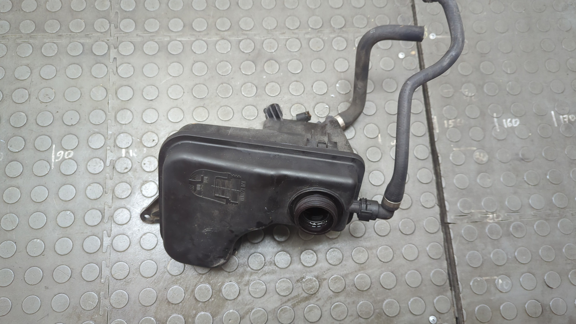 Бачок расширительный