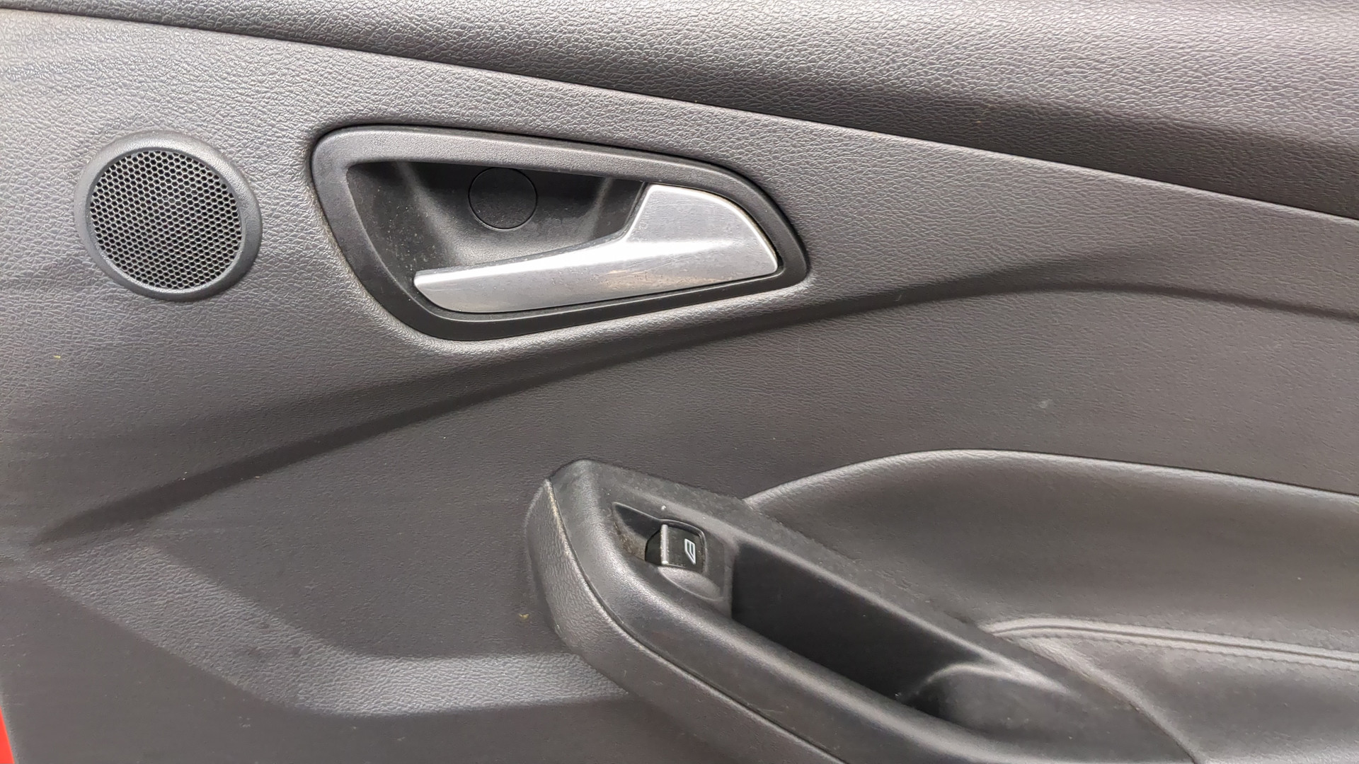 Дверь задняя правая