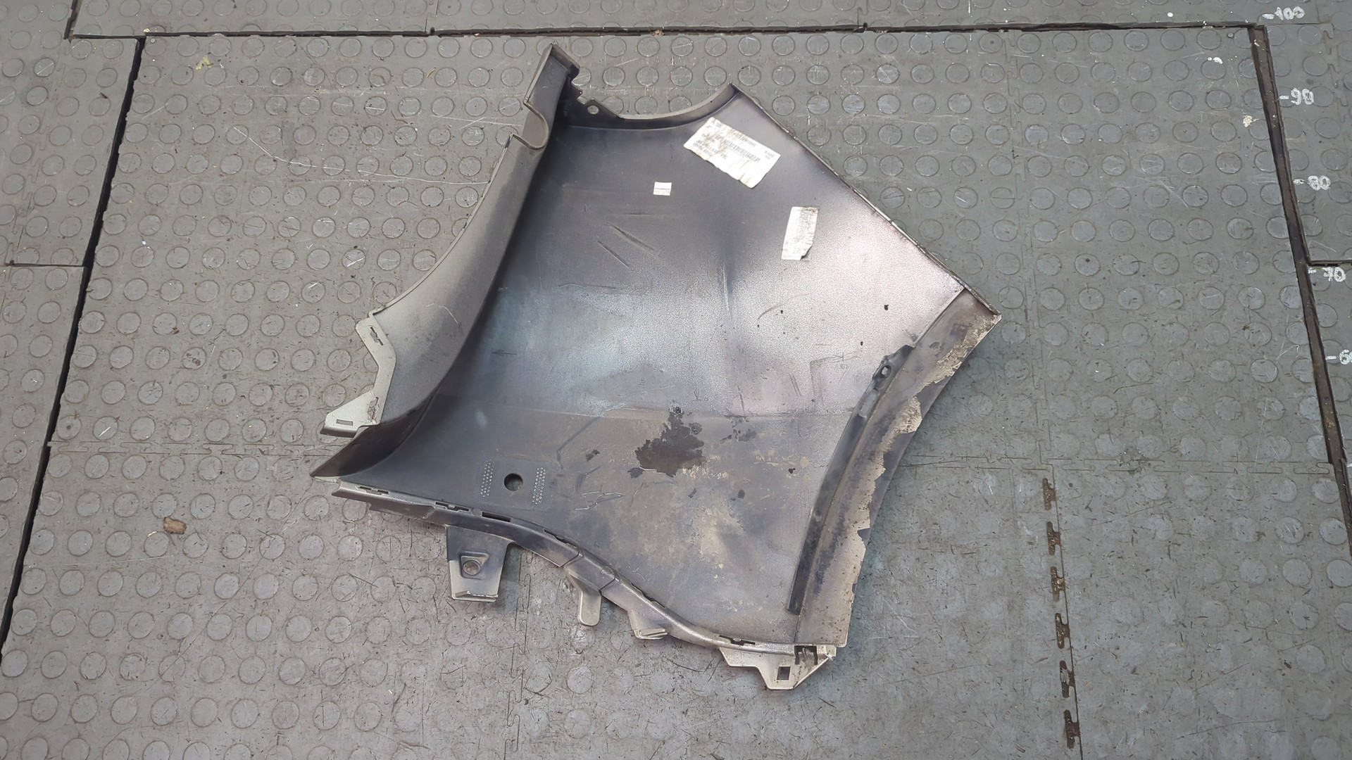 Накладка заднего бампера левая