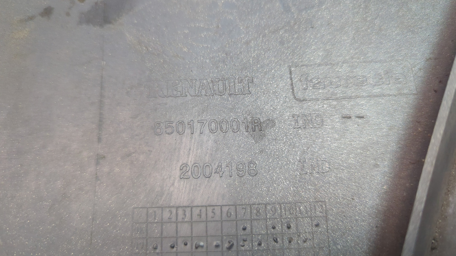 Накладка заднего бампера левая