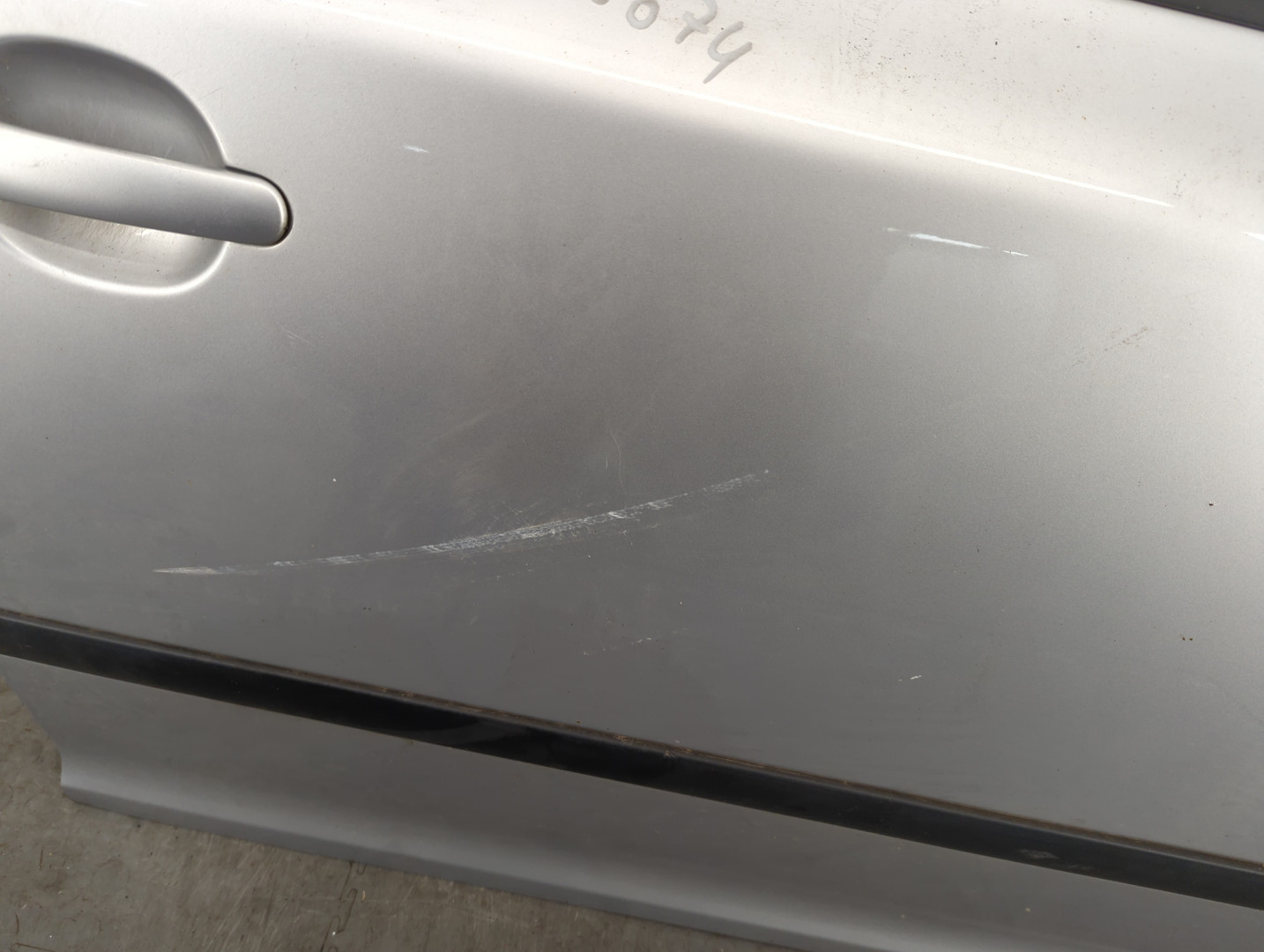 Дверь передняя правая