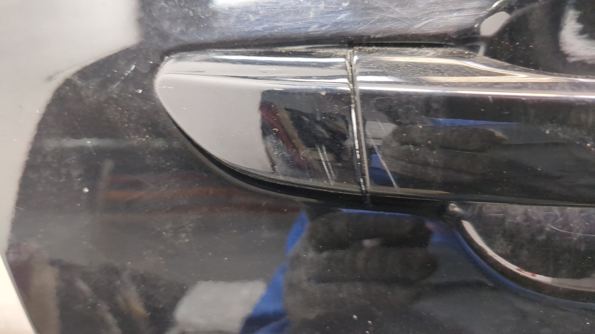 Дверь задняя правая