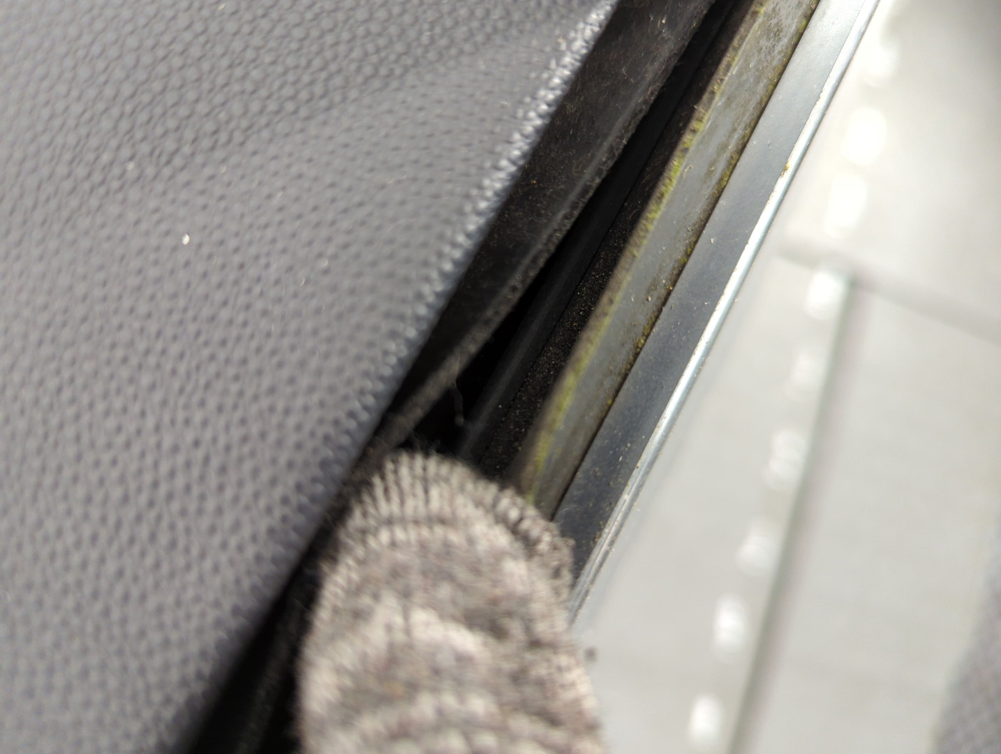 Дверь задняя правая