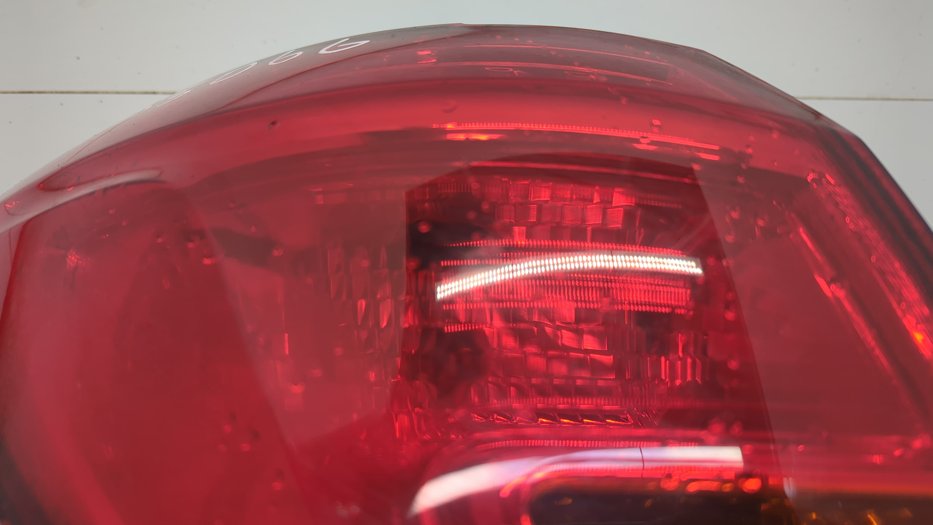 Фонарь задний левый