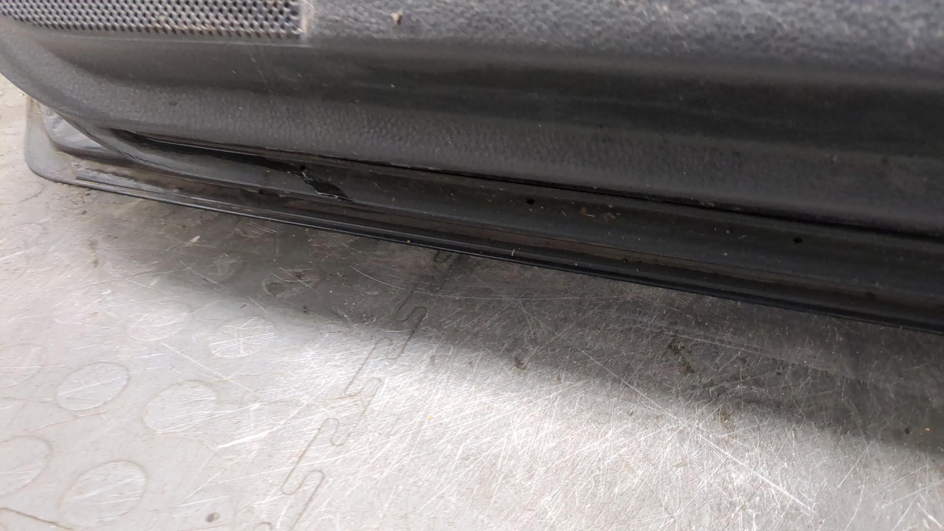 Дверь передняя правая