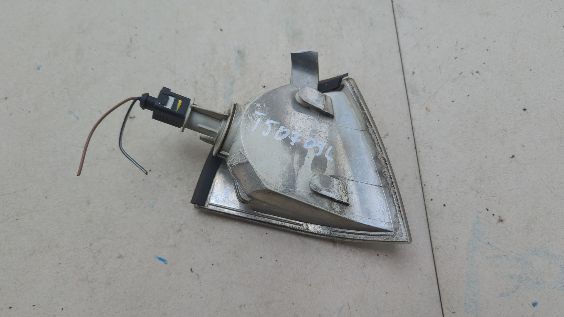 Повторитель на крыло левый