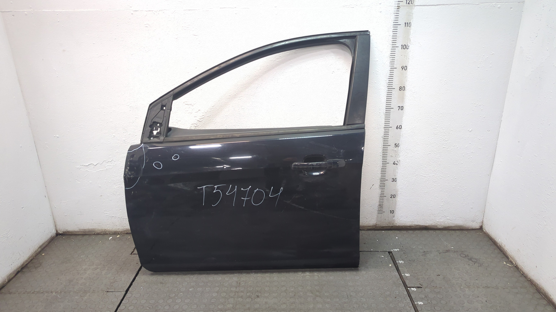 Дверь передняя левая